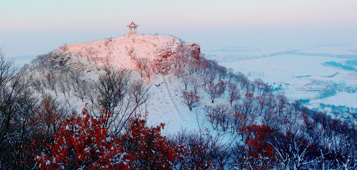 霞染龟峰巧梳妆--郭旭东