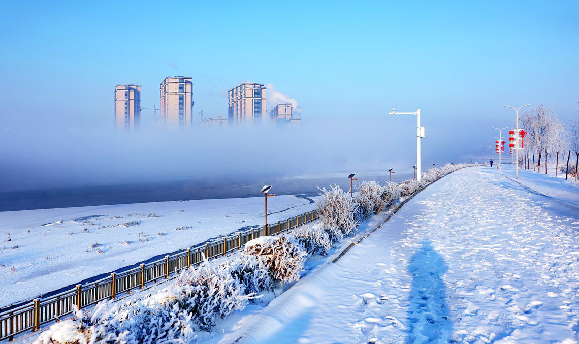 雪霁琼楼---于金友