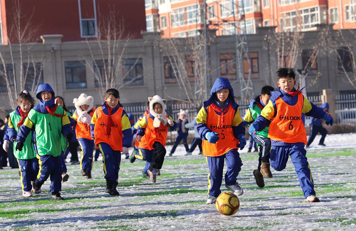 雪地足球--隋国民