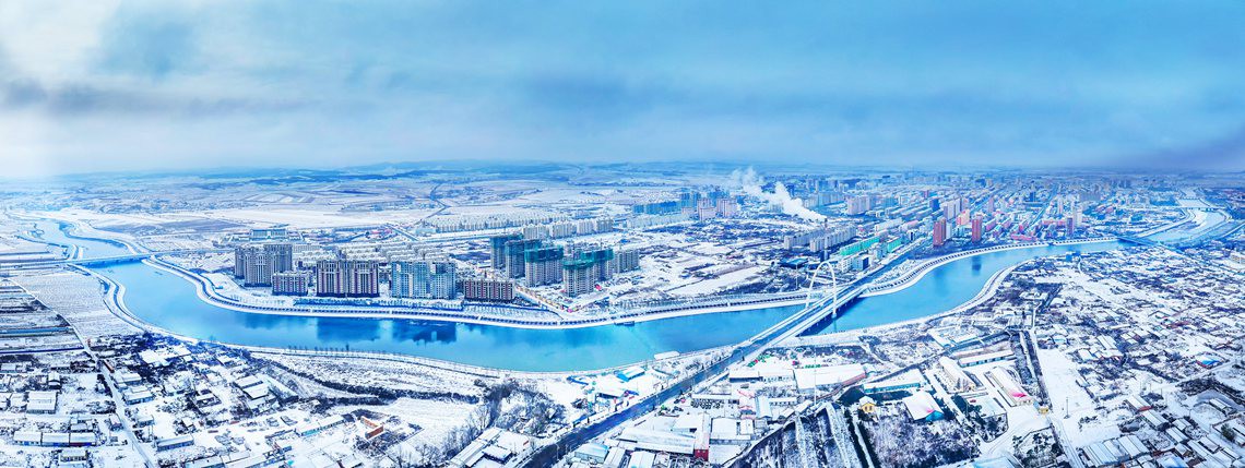 雪落伊城美如画--关春