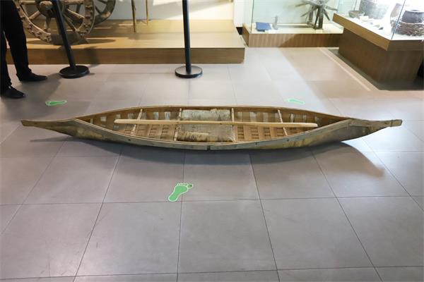  YB3285桦皮舟