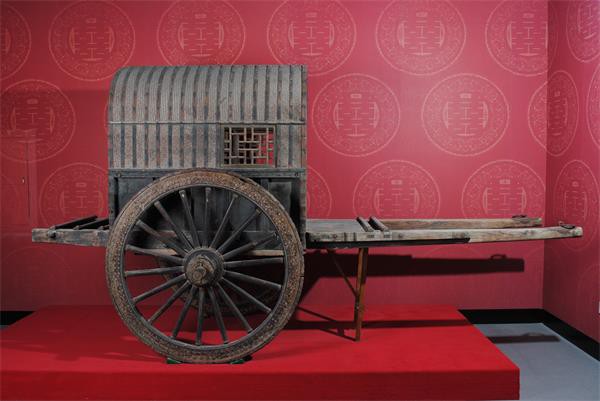  YB2292花轱辘马拉轿车