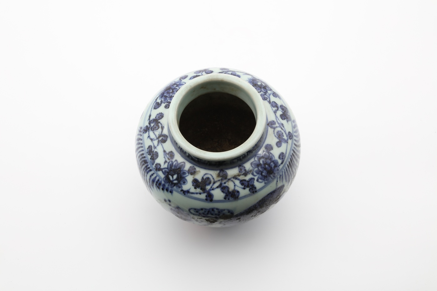  鱼纹青花瓷罐